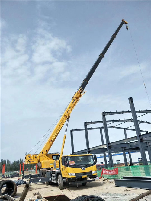 玉田县超高层建筑钢结构吊装案例
